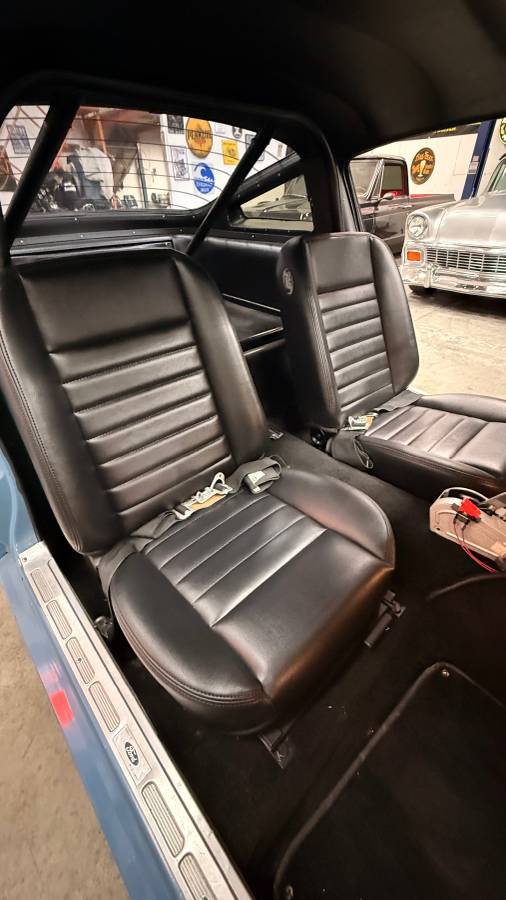 Ford-mustang-fastback-1965-13