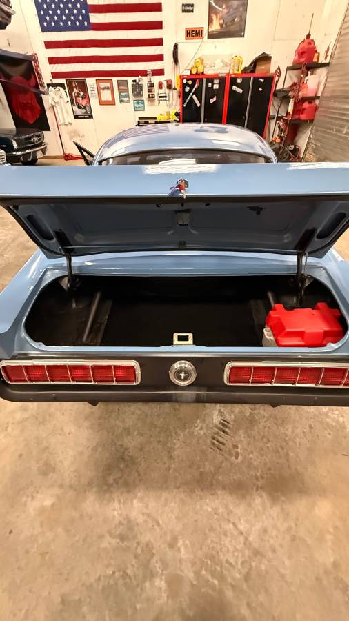 Ford-mustang-fastback-1965-18