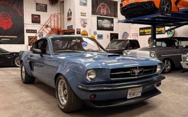 Ford-mustang-fastback-1965-5