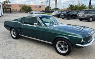 Ford-mustang-fastback-1967-green-1