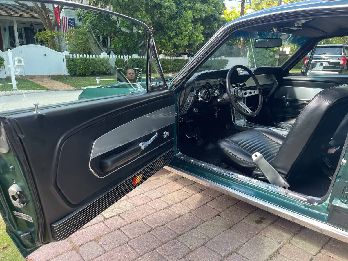 Ford-mustang-fastback-1967-green-2