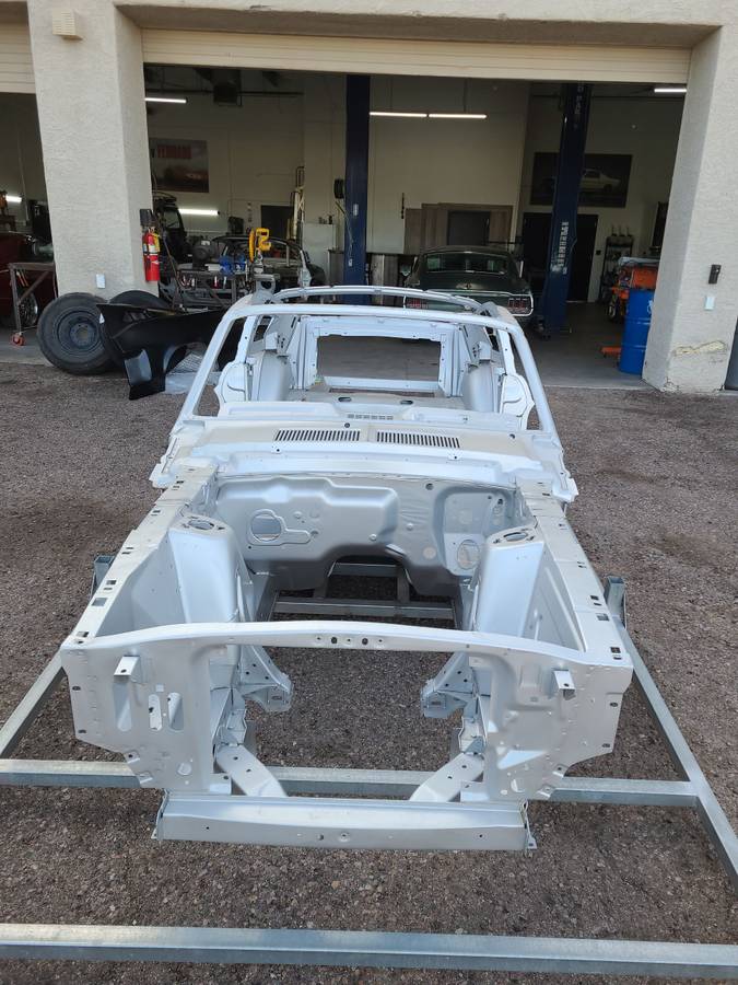 Ford-mustang-fastback-1967-silver-1