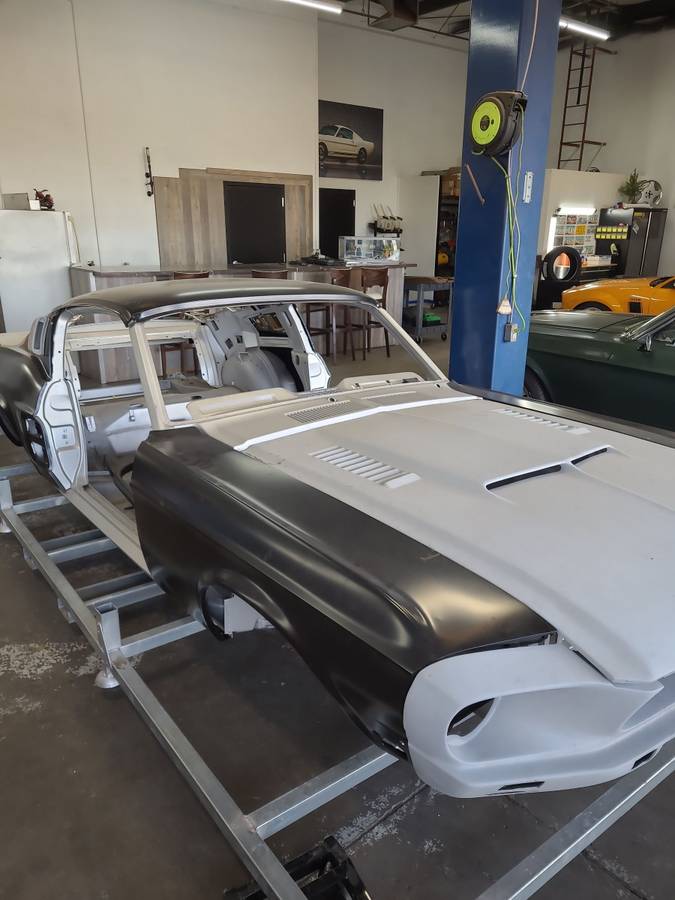 Ford-mustang-fastback-1967-silver-18