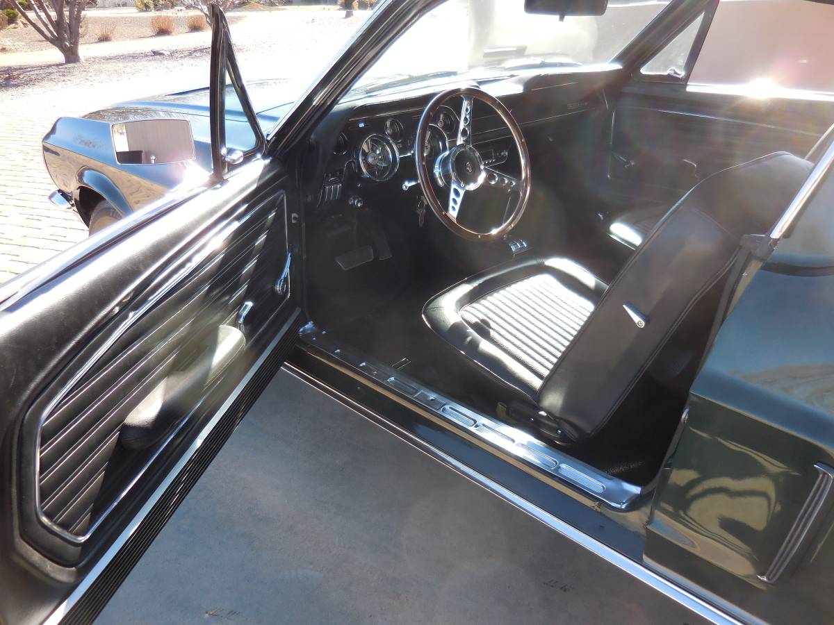 Ford-mustang-fastback-1968-green-3