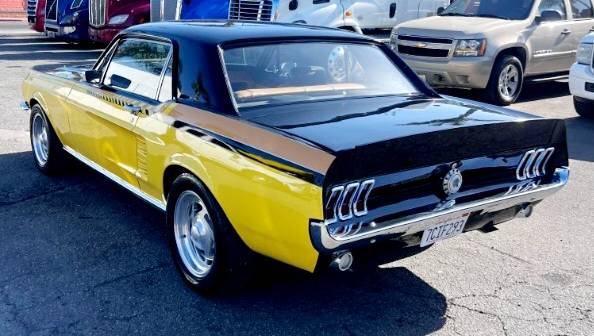 Ford-mustang-gt-1967-1