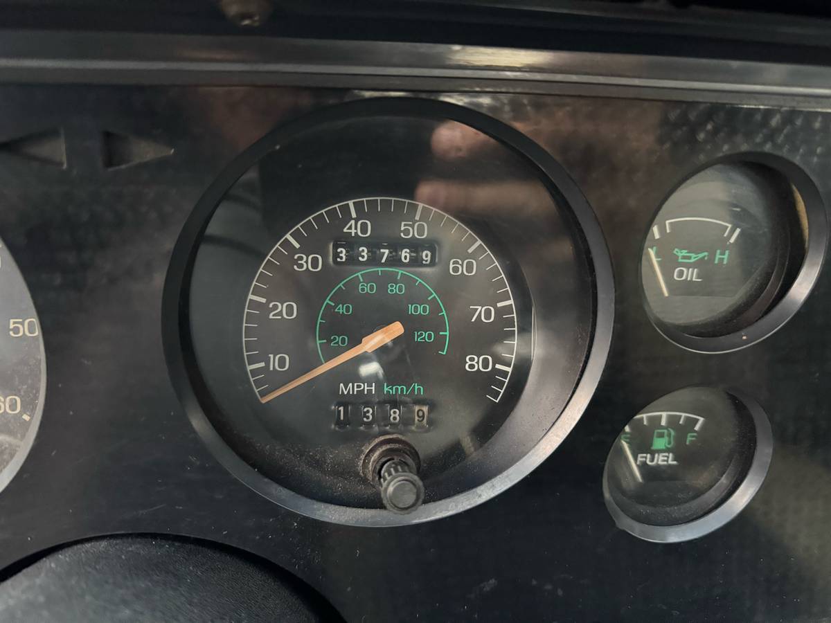 Ford-mustang-gt-1979-grey-11