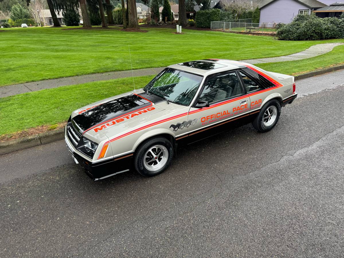 Ford-mustang-gt-1979-grey-17