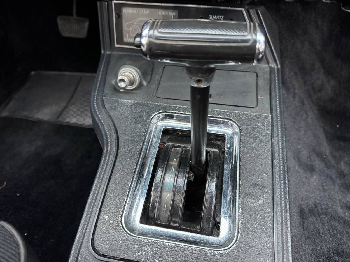 Ford-mustang-gt-1979-grey-20