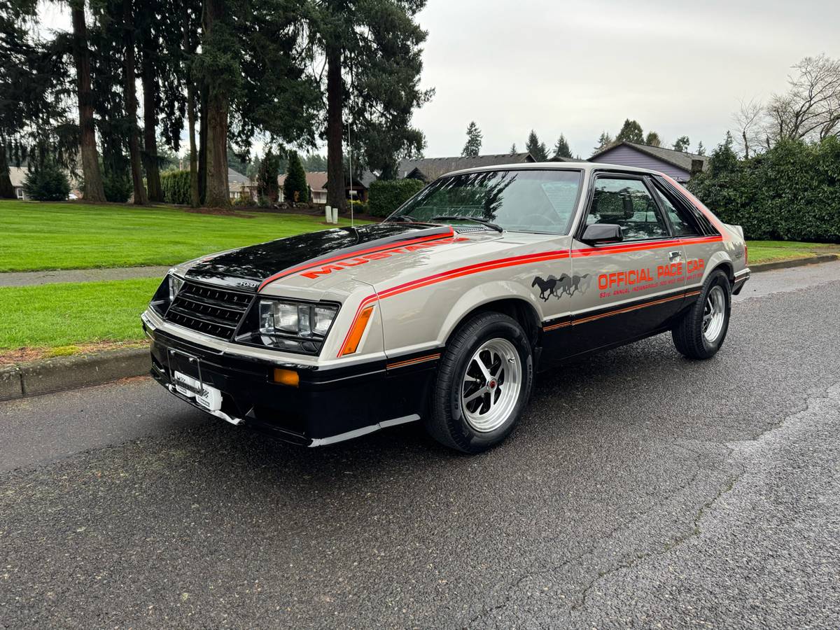 Ford-mustang-gt-1979-grey-7