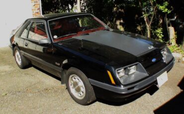 Ford-mustang-gt-1985-black-1