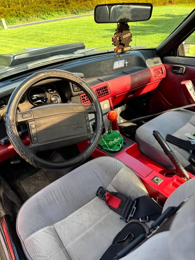 Ford-mustang-gt-1990-black-3