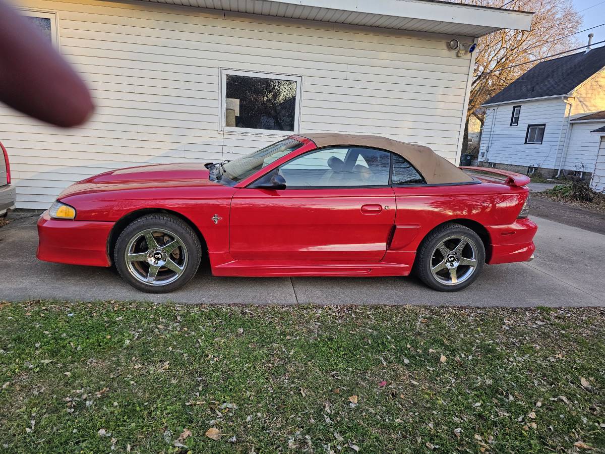 Ford-mustang-gt-1995-red-1