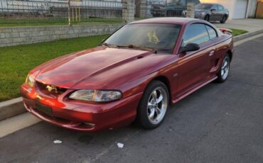 Ford-mustang-gt-1996-red