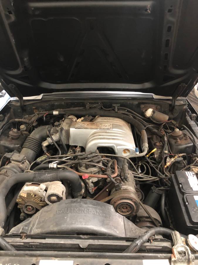 Ford-mustang-gt-convertible-1985-black-2