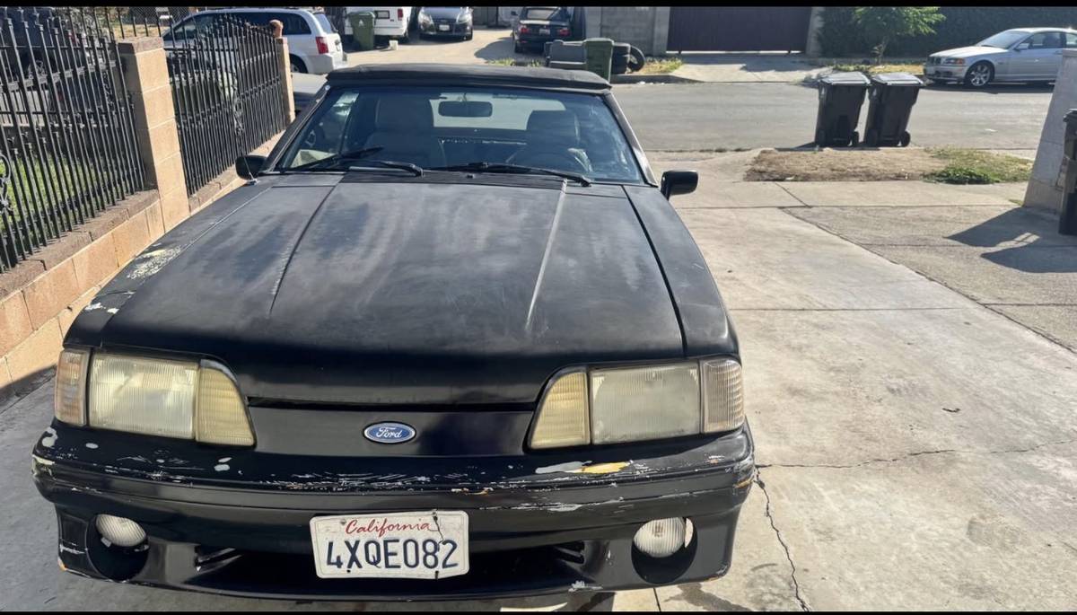 Ford-mustang-gt-convertible-1990-black-4