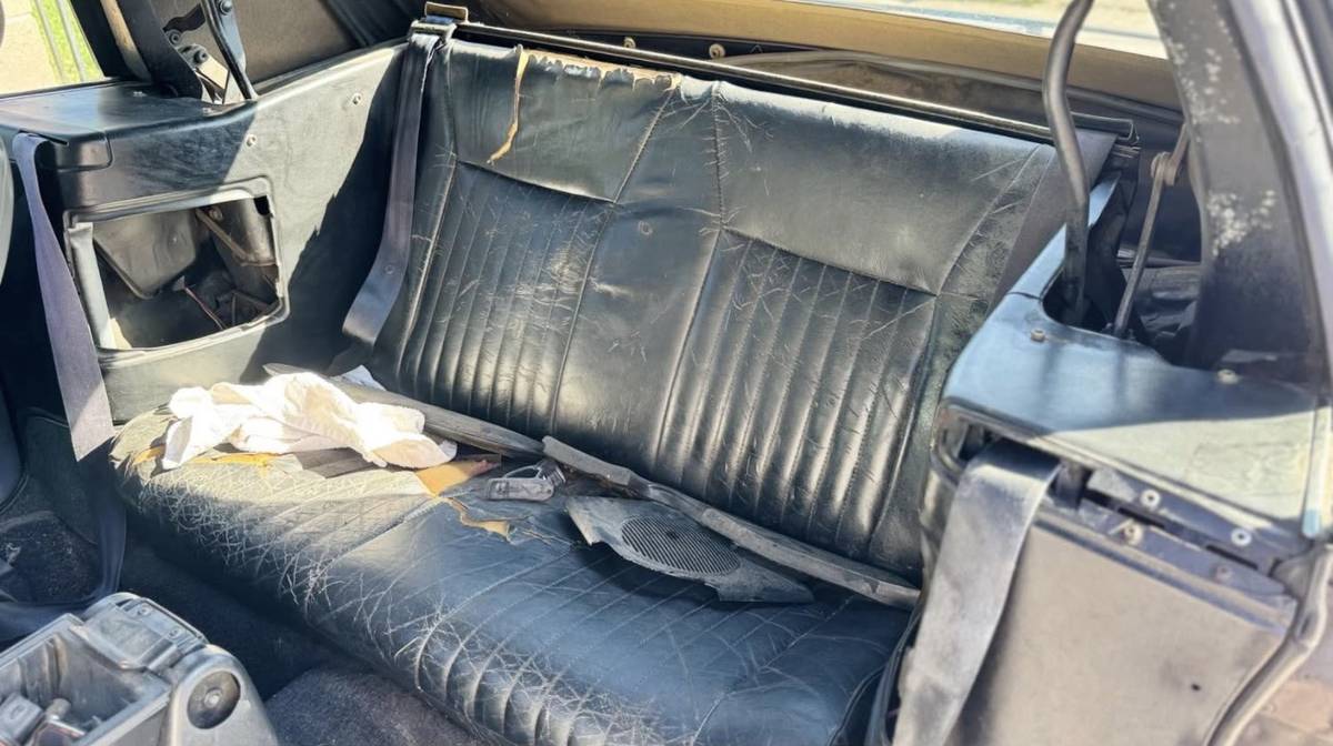 Ford-mustang-gt-convertible-1990-black-8