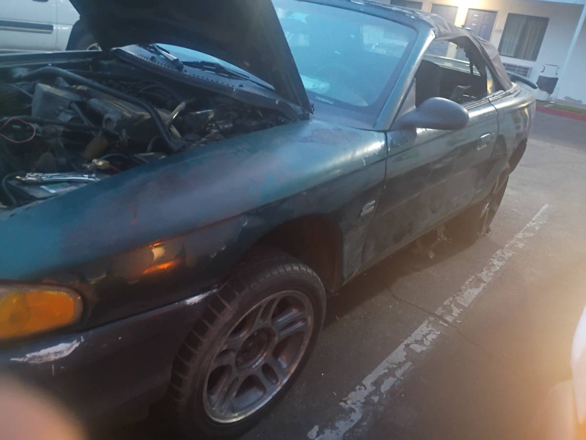 Ford-mustang-gt-convertible-1994-green-2