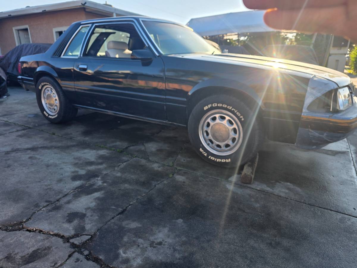 Ford-mustang-gt-coupe-1979-4