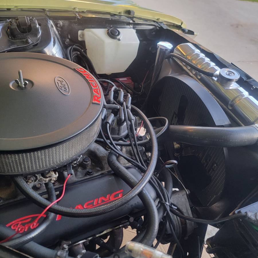 Ford-mustang-gt-coupe-1990-white-15