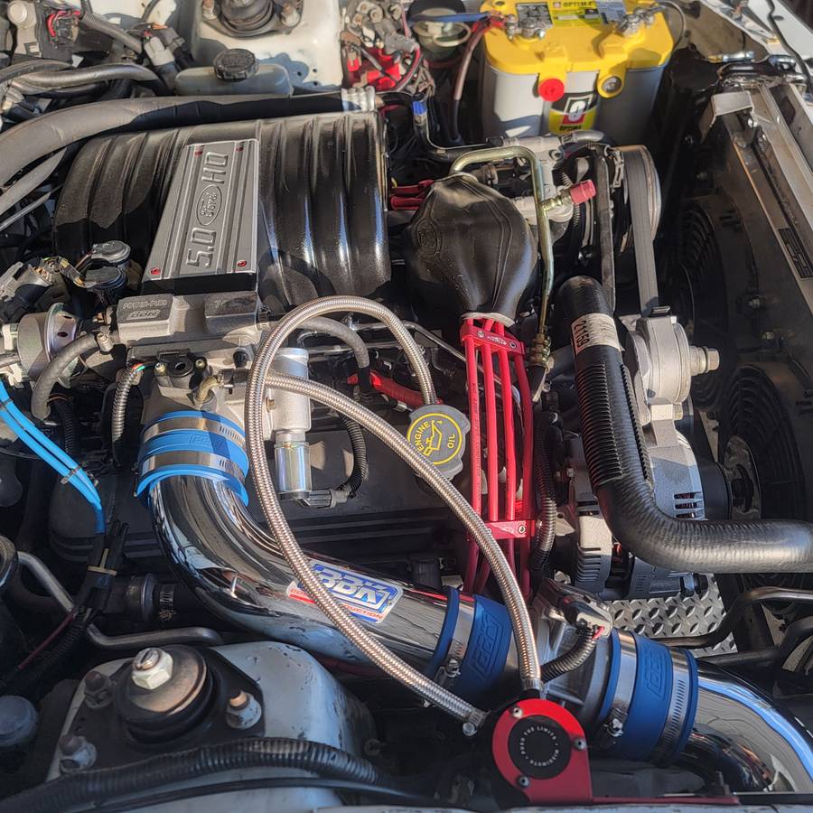 Ford-mustang-gt-coupe-1990-white-4