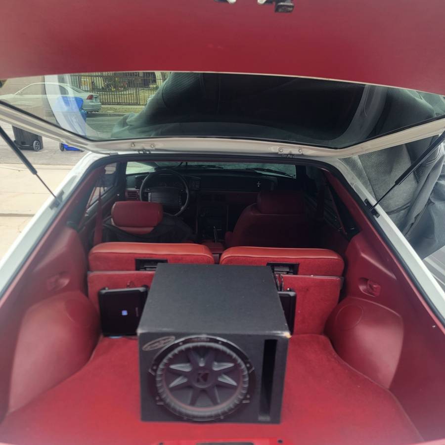 Ford-mustang-gt-coupe-1990-white-7