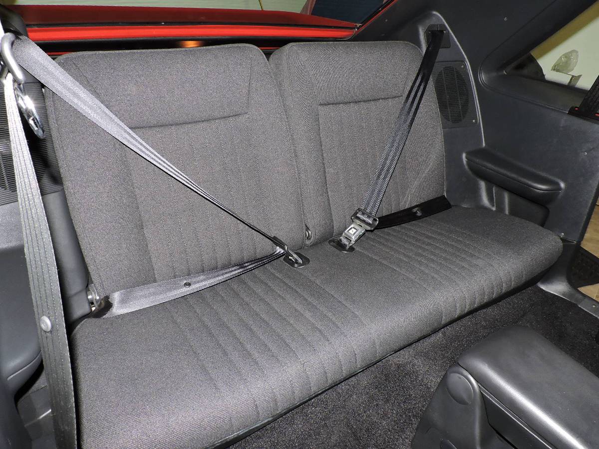 Ford-mustang-lx-5.0-1990-red-23