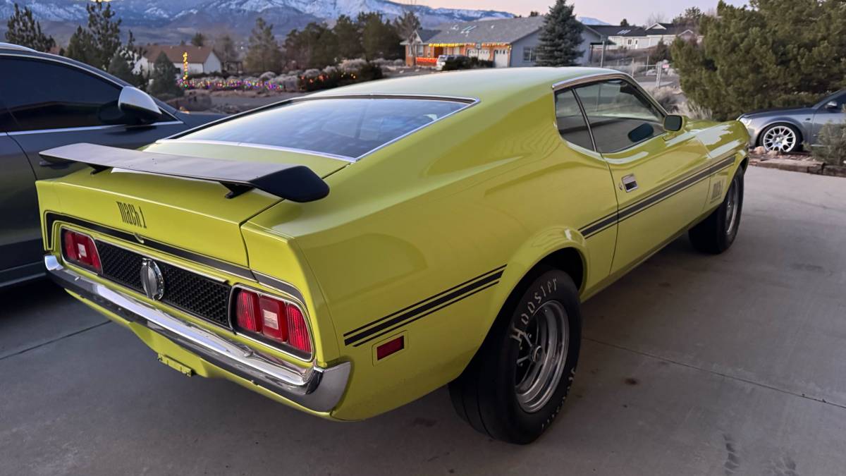 Ford-mustang-mach-1-1972-yellow-3