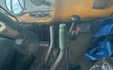 Ford-n600-1965-yellow-1