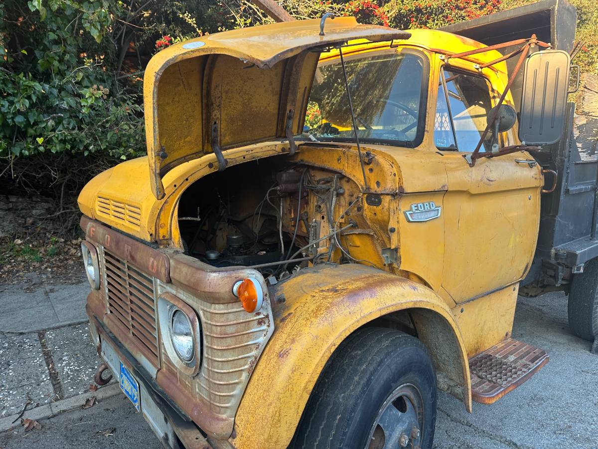 Ford-n600-1965-yellow-2
