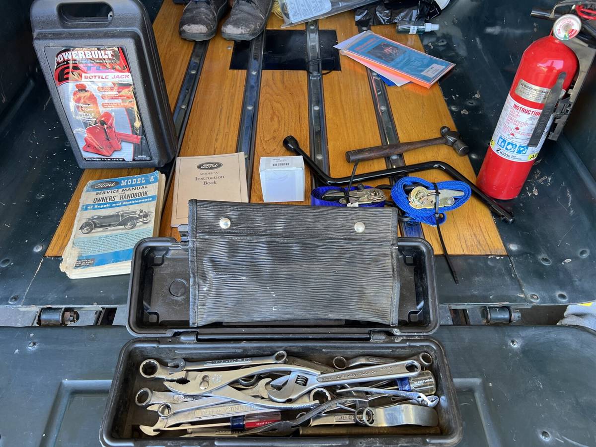 Ford-pickup-1930-green-3