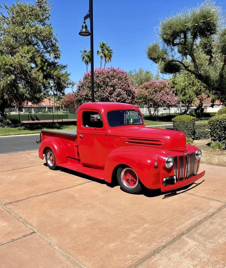 Ford-pickup-1946-red-5