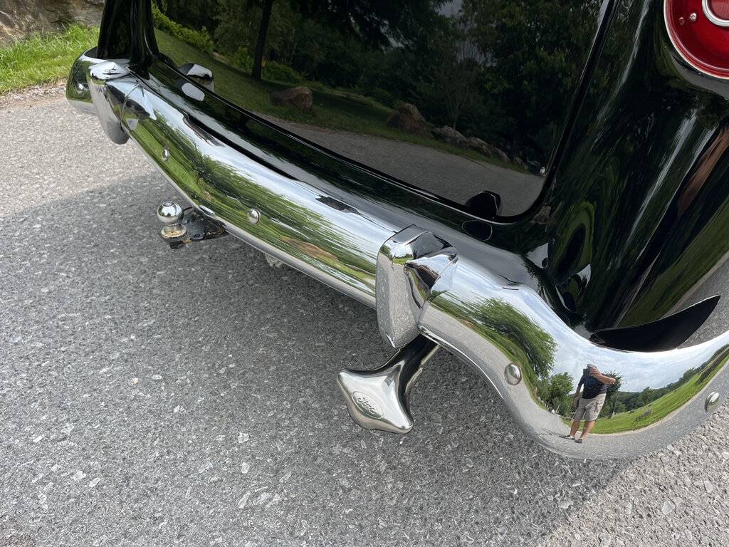 Ford-ranch-wagon-1953-black-19