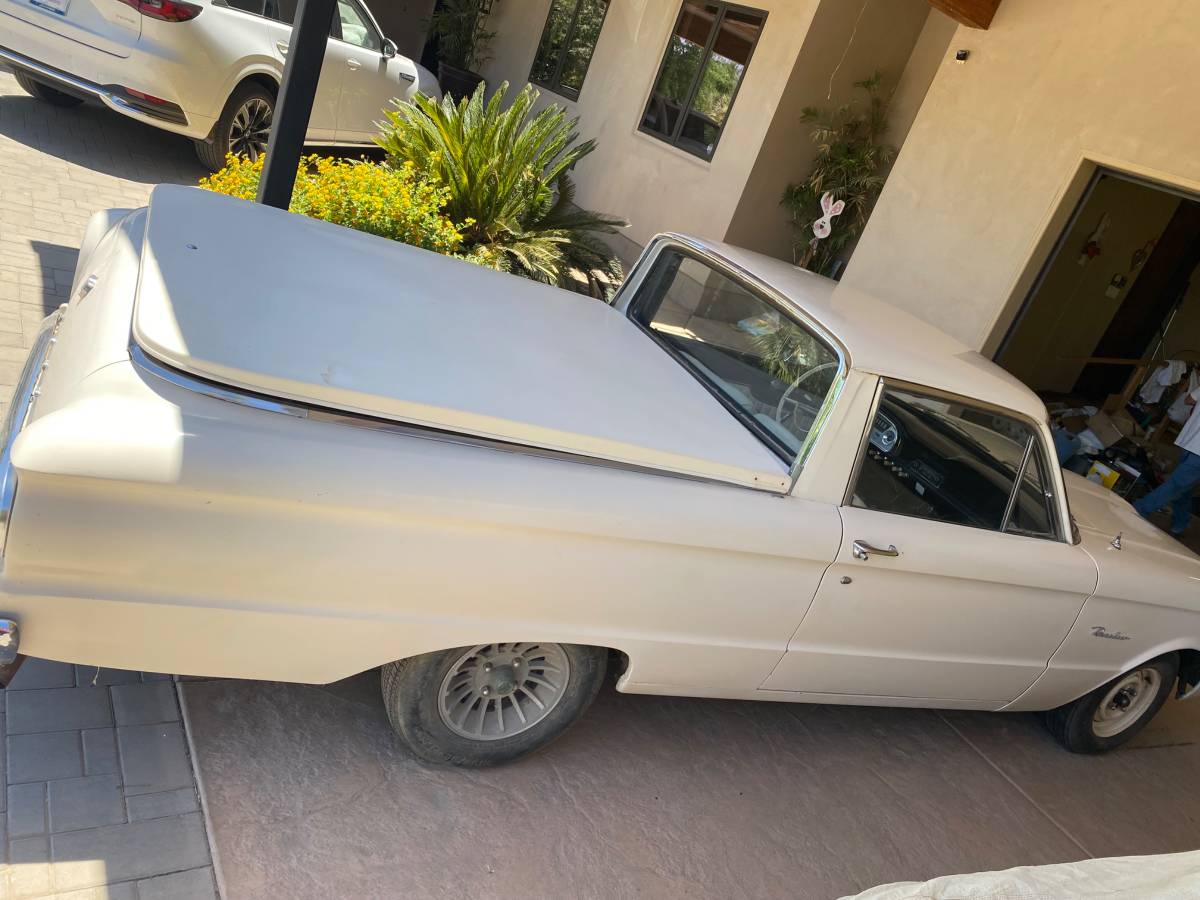 Ford-ranchero-1961-white-4