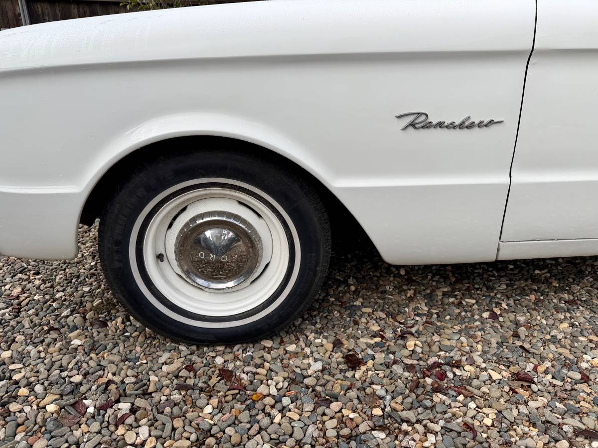 Ford-ranchero-1963-white-5