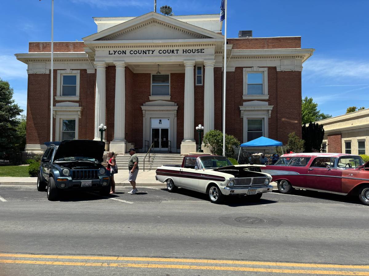 Ford-ranchero-1965-red-4