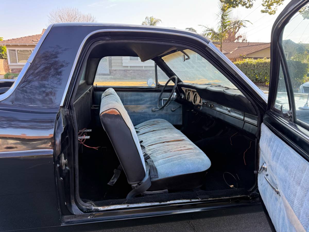 Ford-ranchero-1966-2