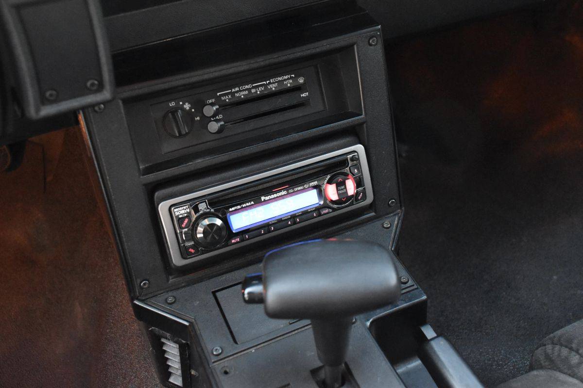 Ford-ranchero-1966-custom-15