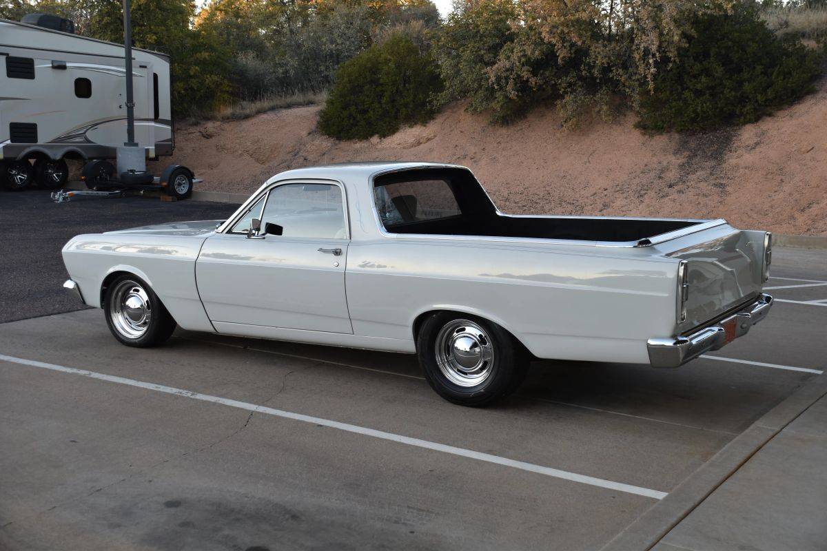 Ford-ranchero-1966-custom-2