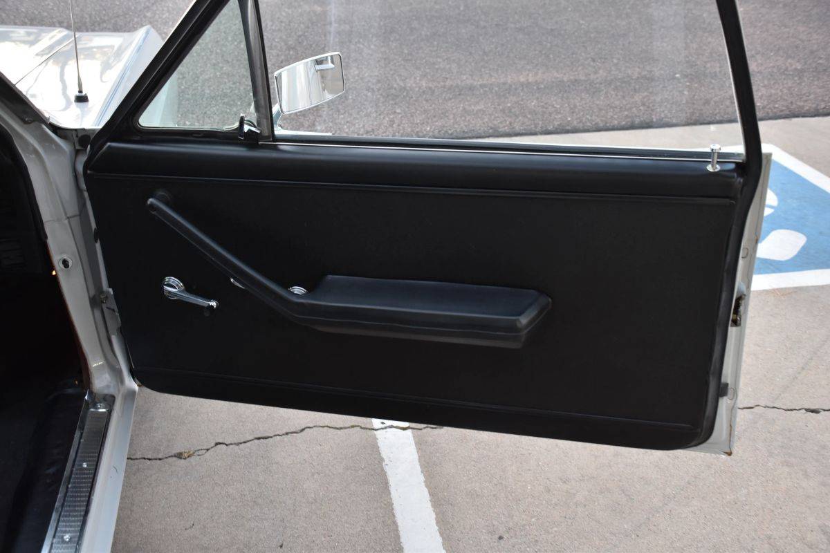 Ford-ranchero-1966-custom-20