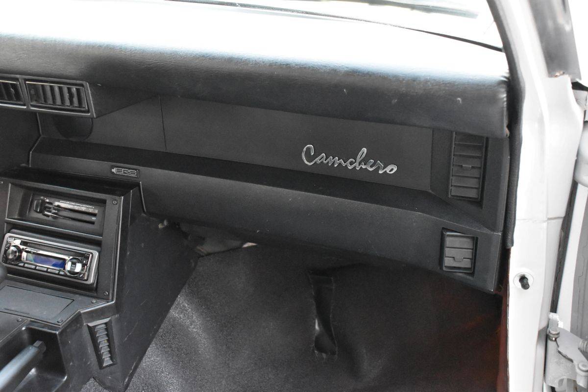 Ford-ranchero-1966-custom-22