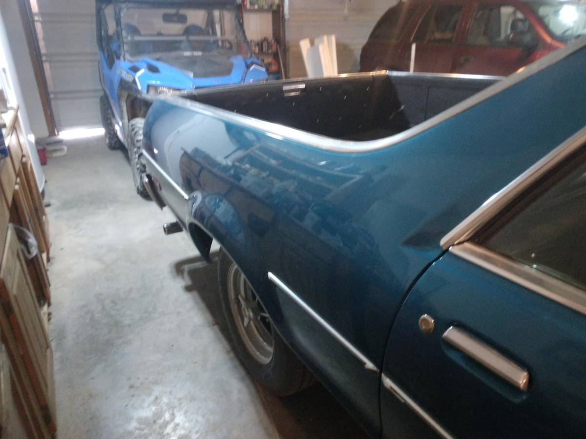 Ford-ranchero-500-1977-blue