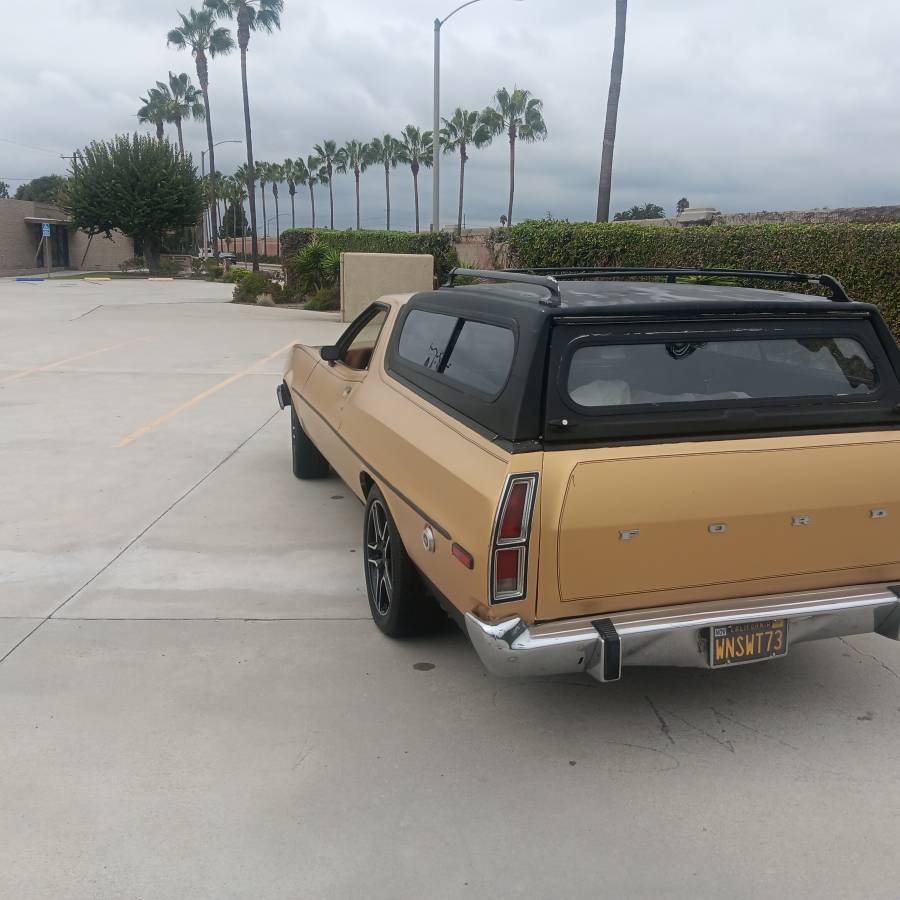 Ford-ranchero-gt-1973-custom-6