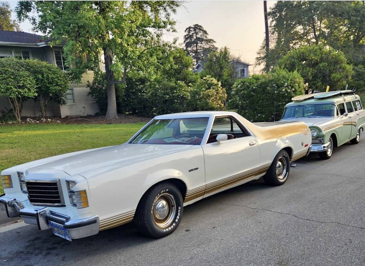 Ford-ranchero-gt-1978-white