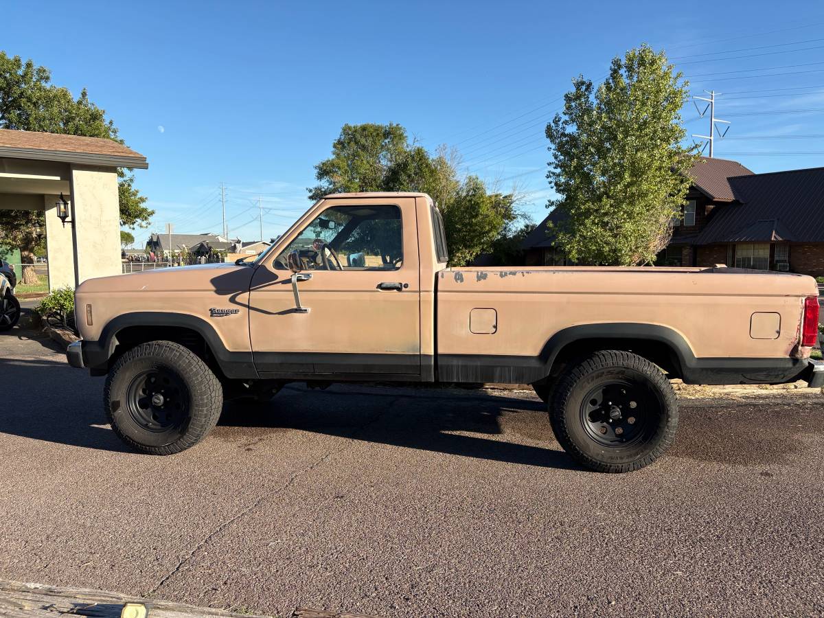 Ford-ranger-1988-brown-4