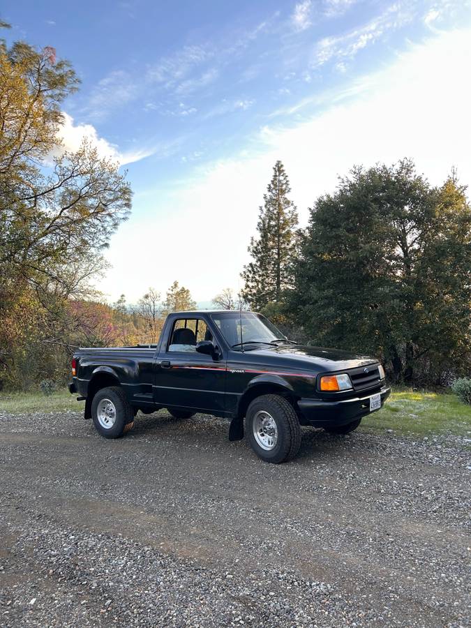 Ford-ranger-1993-black-4