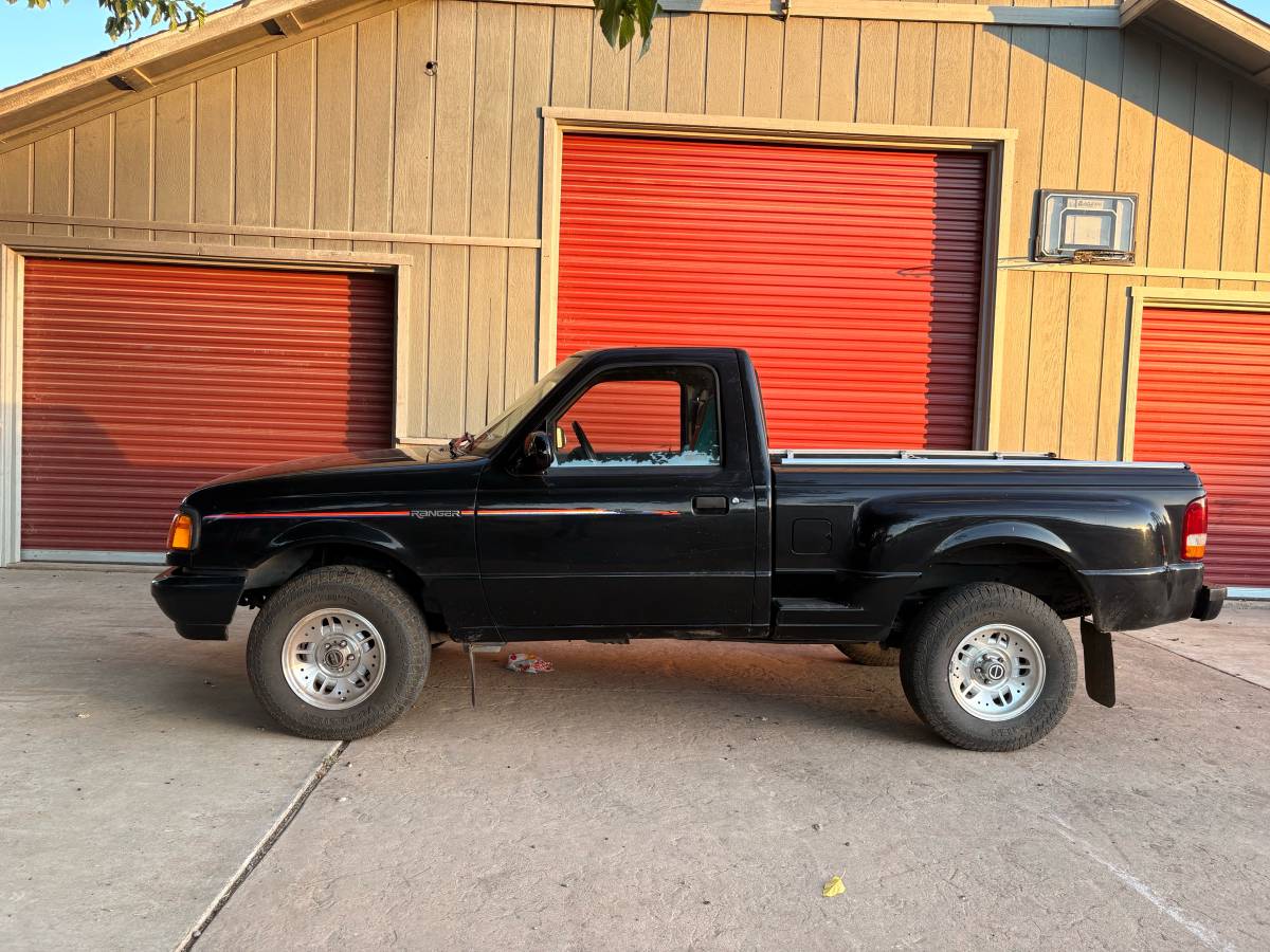 Ford-ranger-1993-black-6
