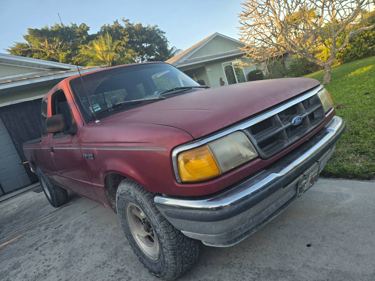 Ford-ranger-1993-red