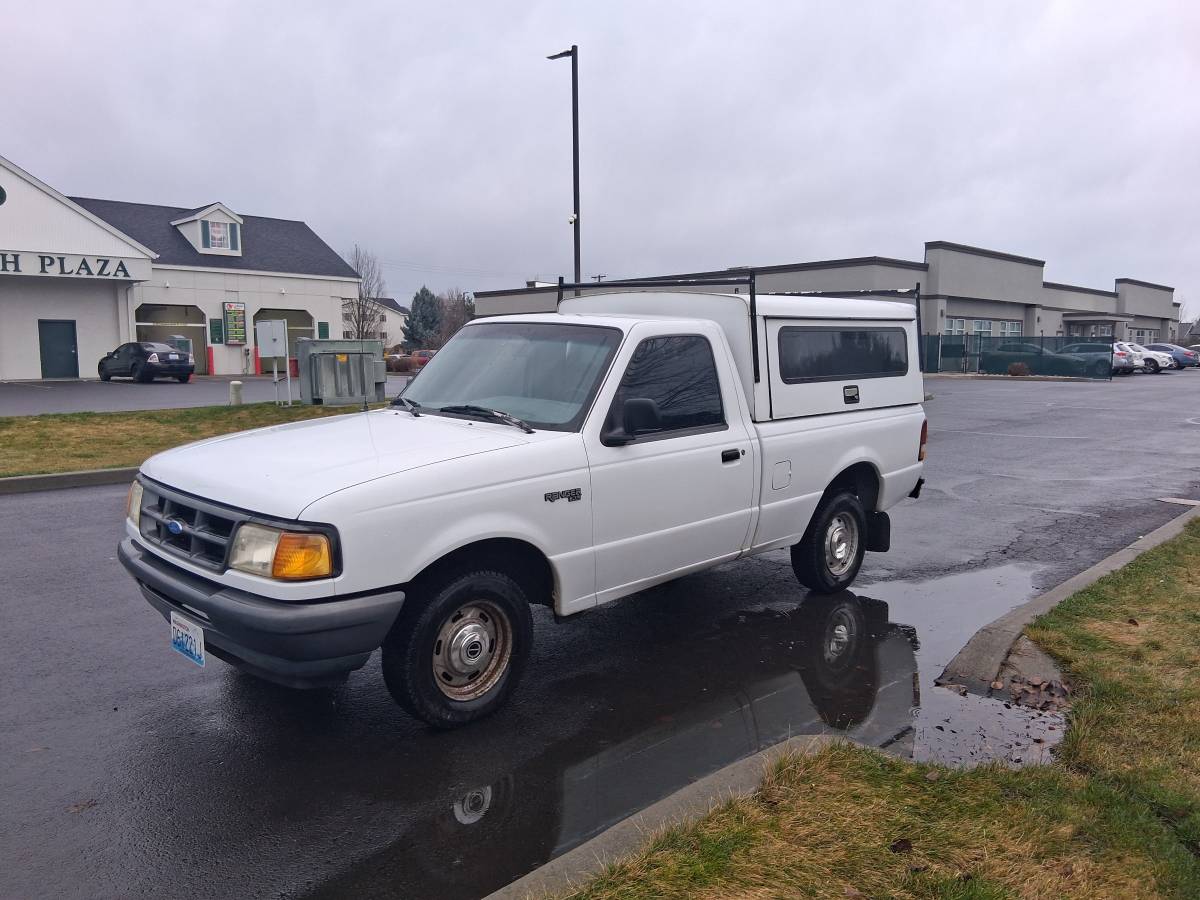 Ford-ranger-1993-white-4