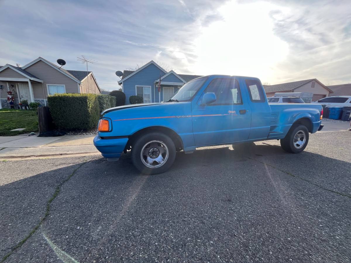 Ford-ranger-splash-1996-blue-1