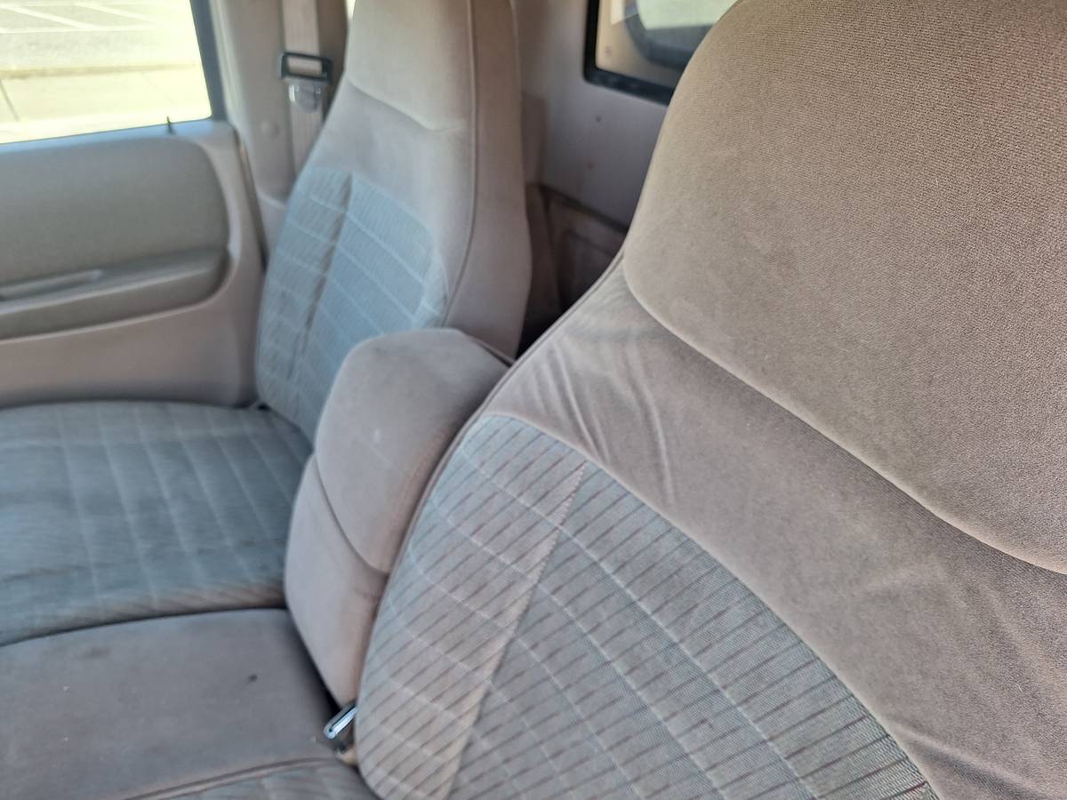 Ford-ranger-xlt-1964-brown-1